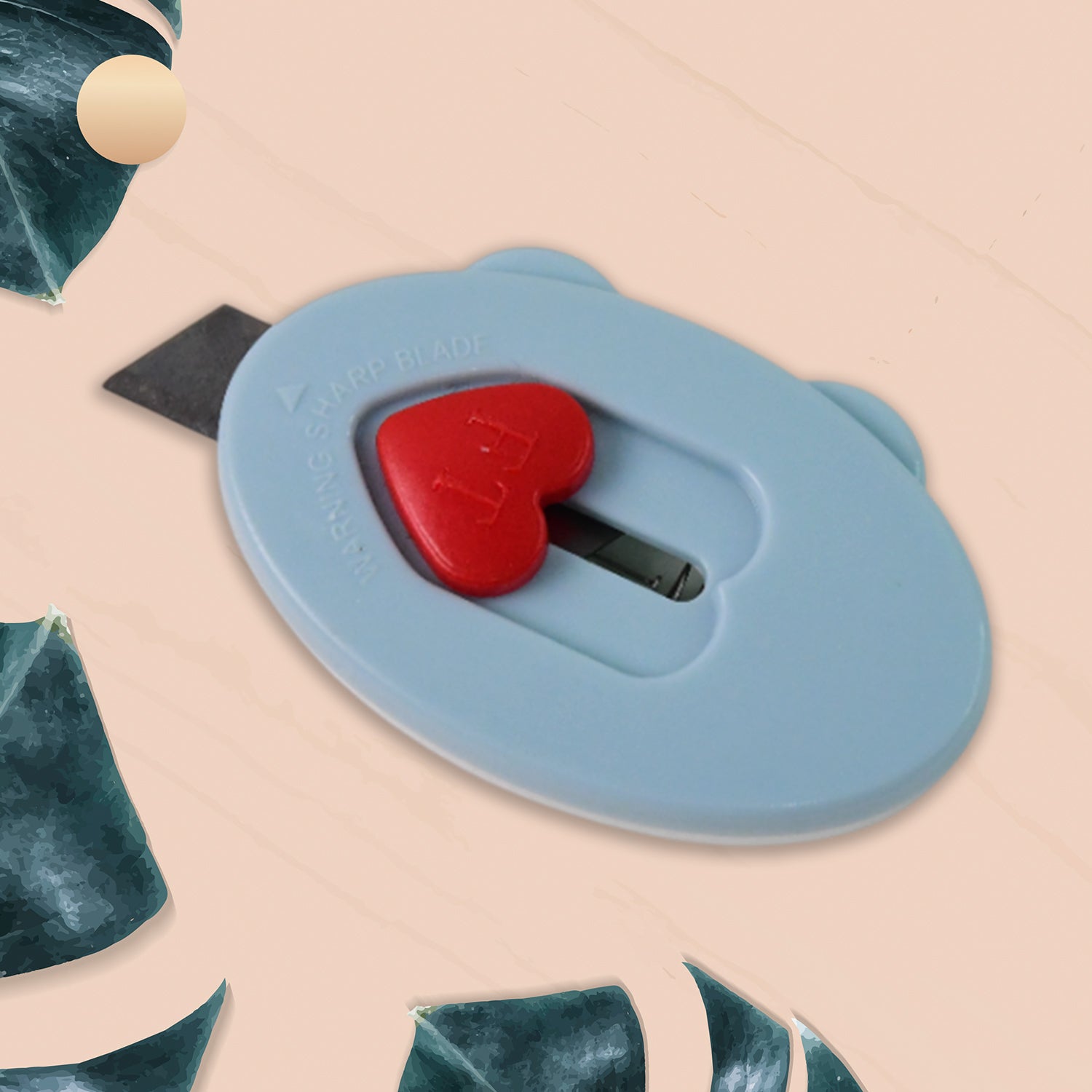 Mini Utility Cutter / Knife with Heart-Shaped Safety Lock (1 Pc) Mini Utility Cutter / Knife with Heart-Shaped Safety Lock (1 Pc)